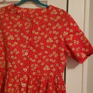 🌼Vintage Red Dress w/Polka Dots & Flowers 🌼